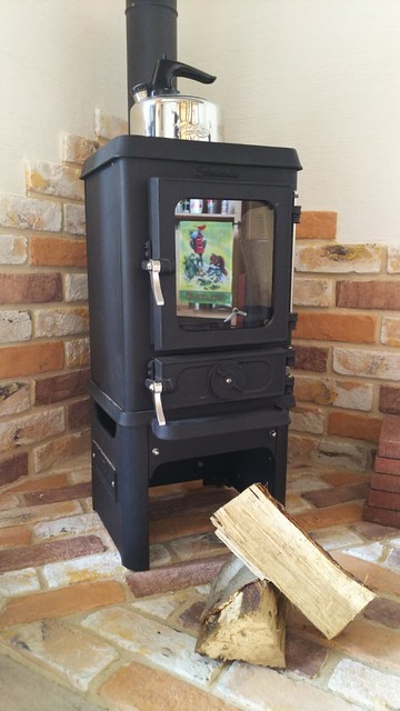 英国製超小型薪ストーブ マルチフュエルストーブ サラマンダーse Campagne Autres Perimetres Par Saishoh International Houzz