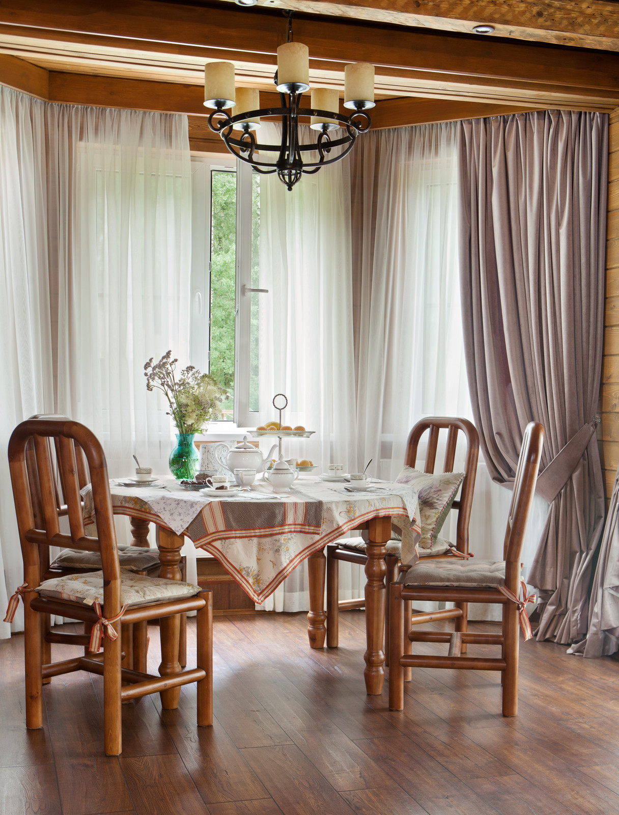 Солечная опушка