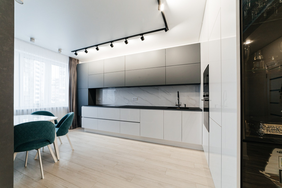 Угловая кухня с фасадами Fenix