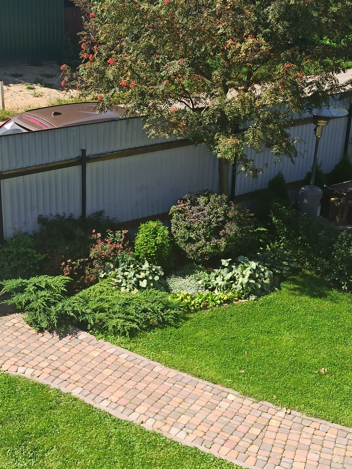 Ландшафт сада в 6 соток.