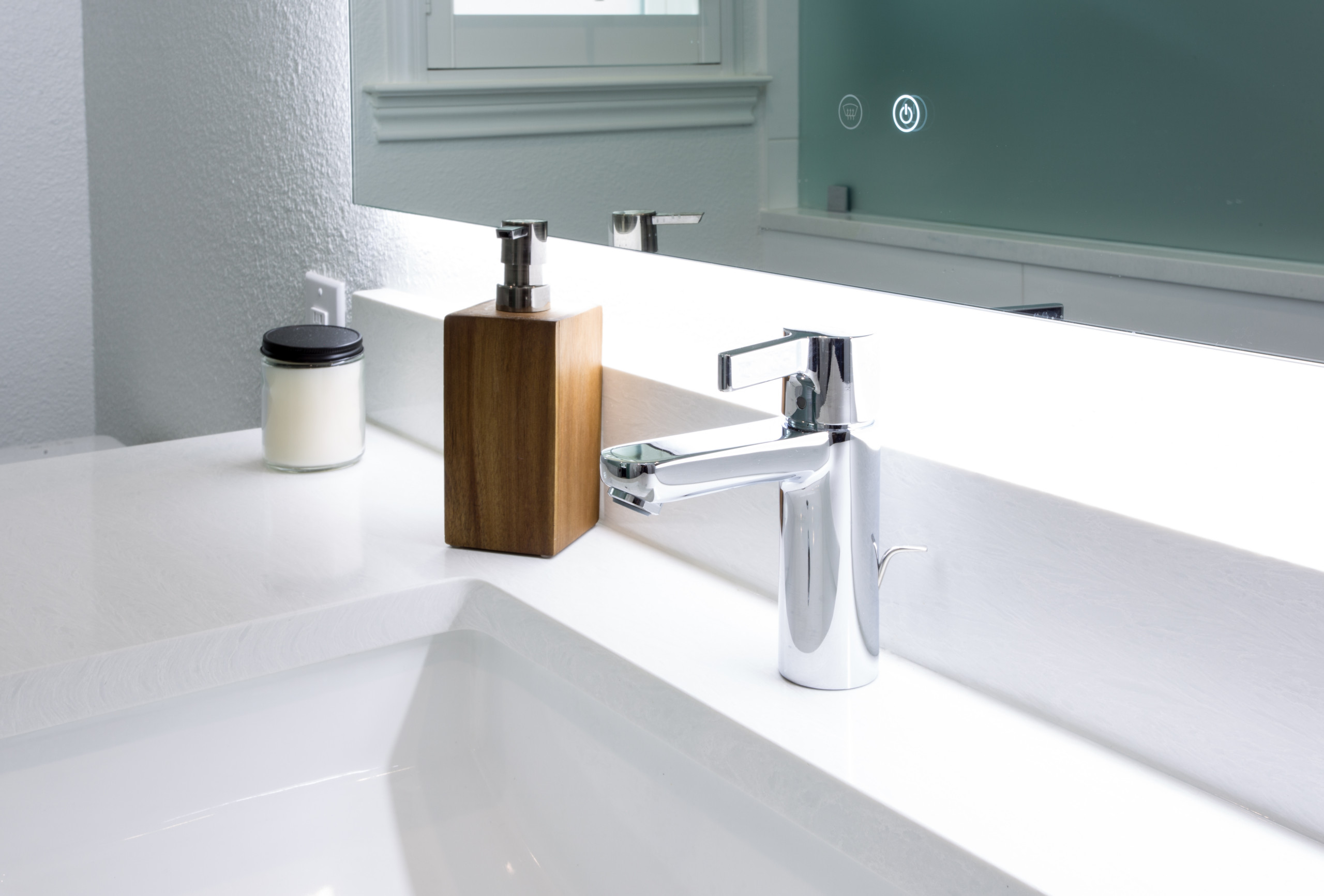 Master Bath with Bold Colors