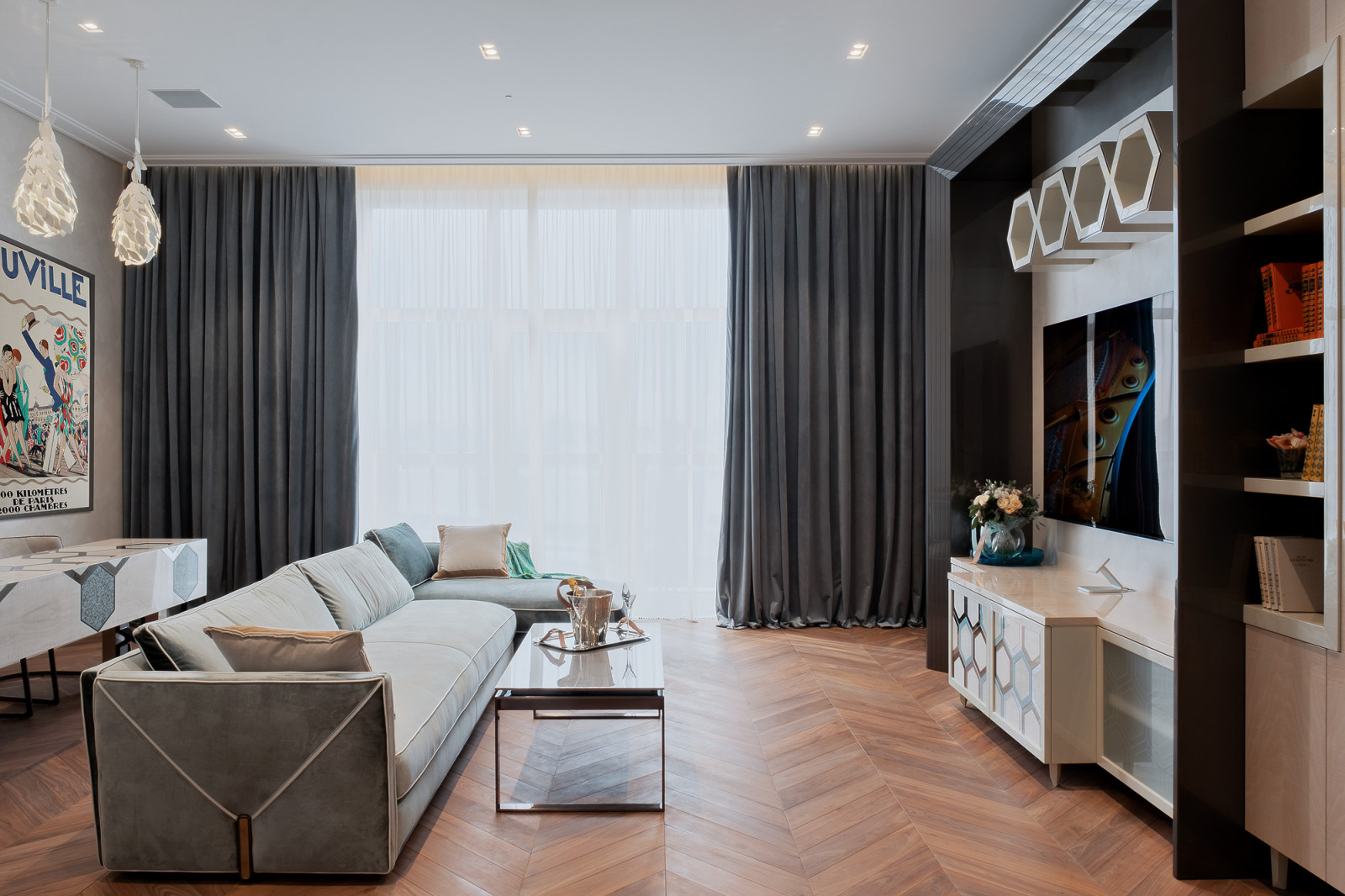 Дом на набережной