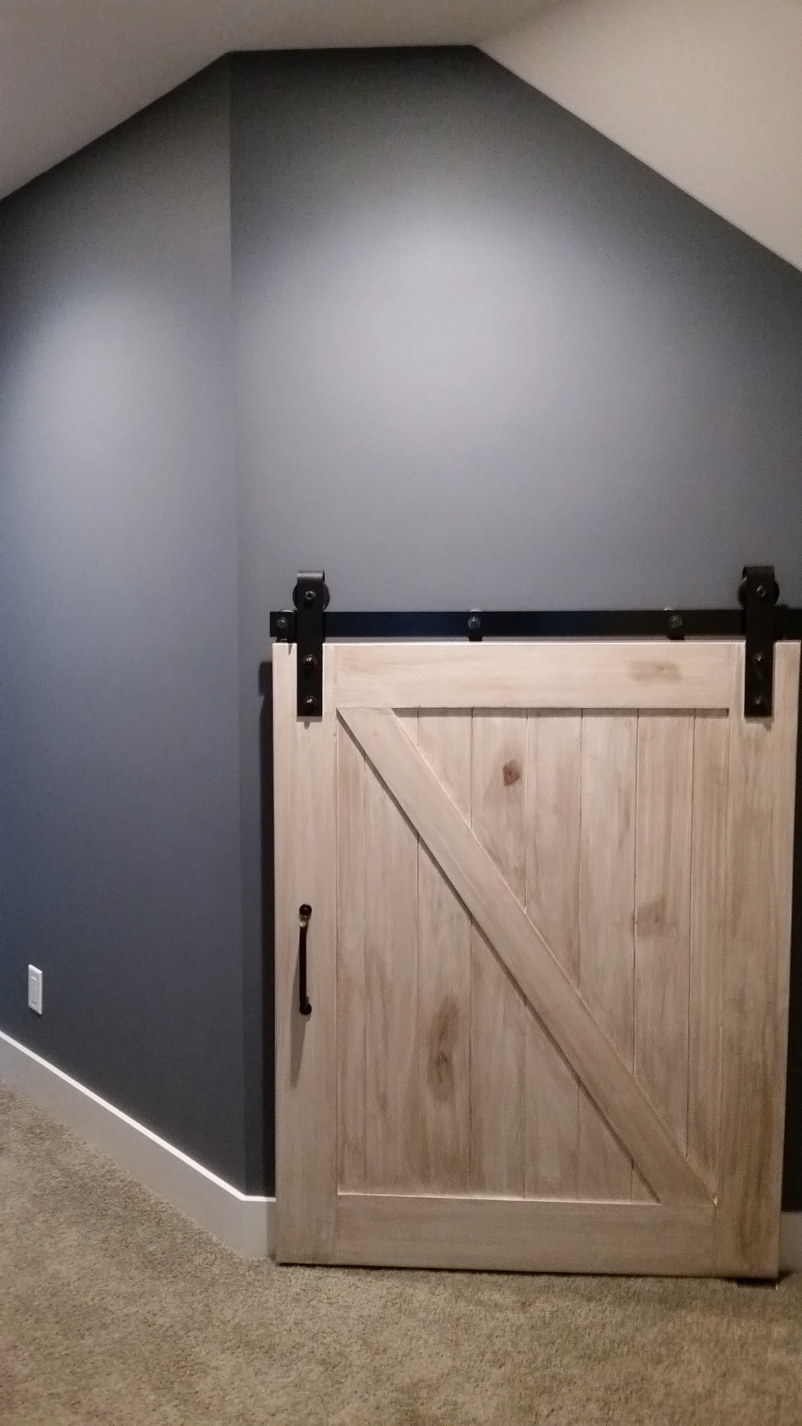 Hall to Bonus Room