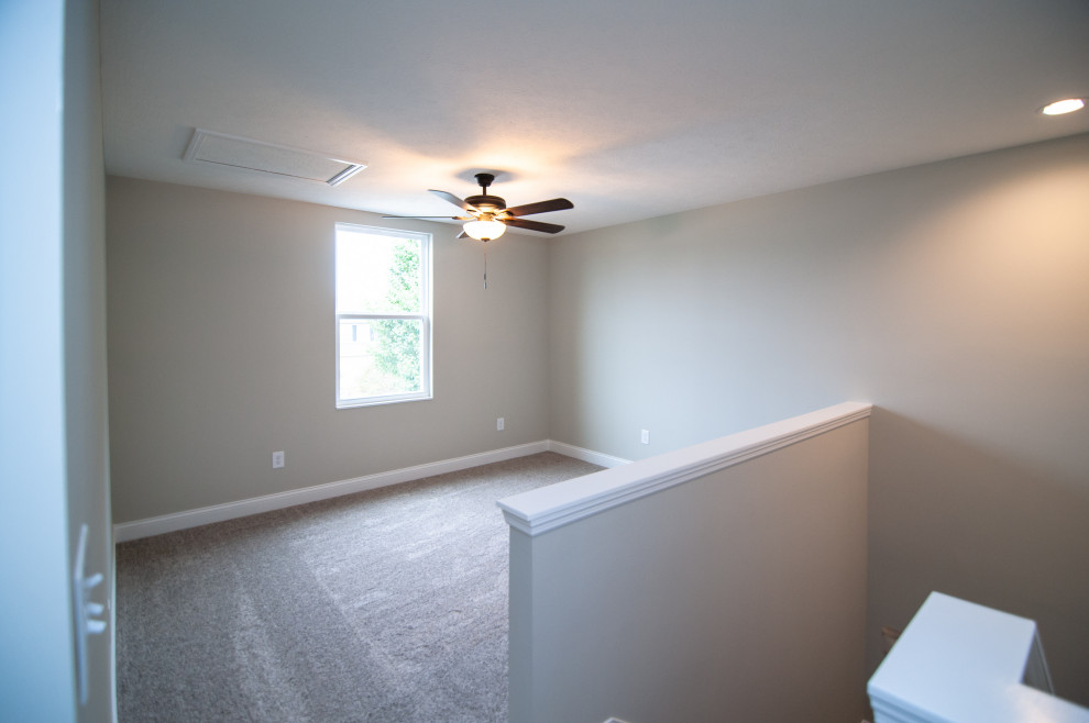 New 2 story home in Morrow