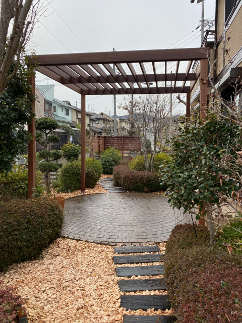 猪名川町つつじが丘のナチュラルガーデン rustikal-garten