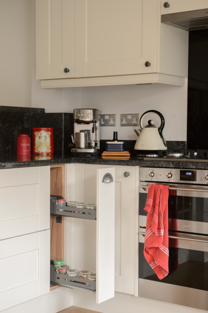Spice storage traditional-kitchen