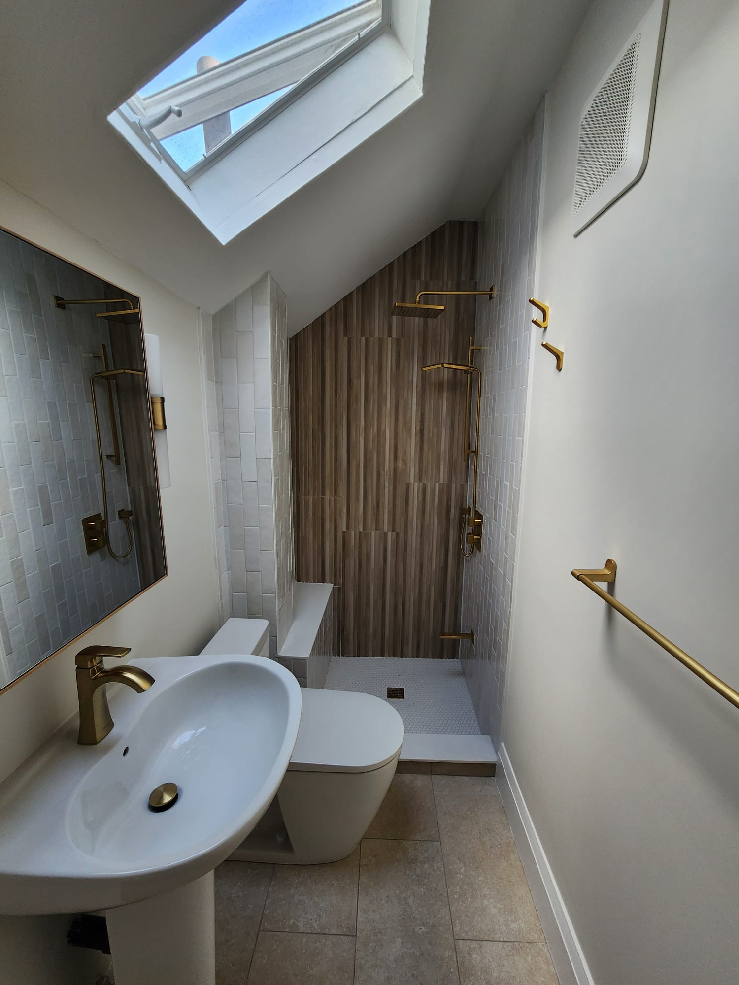 Heyworth Crescent Bathroom Reno