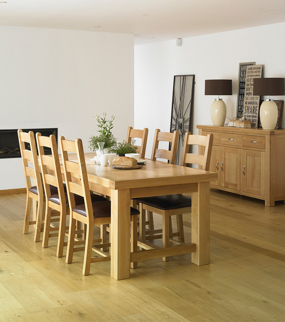 Barn Conversion Open Plan Dining Area modern-matplats