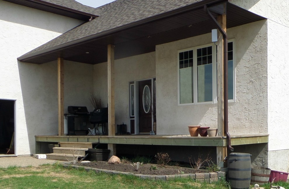 This is an example of a country deck in Calgary.