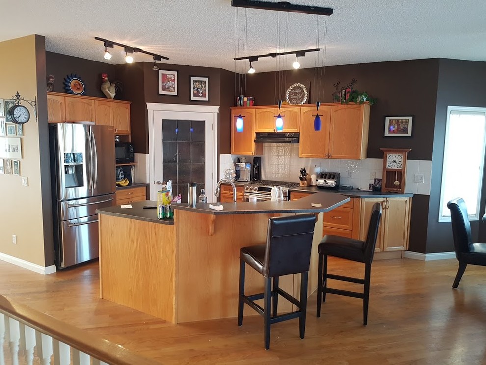 Chestermere Kitchen Renovation Before & After Pictures