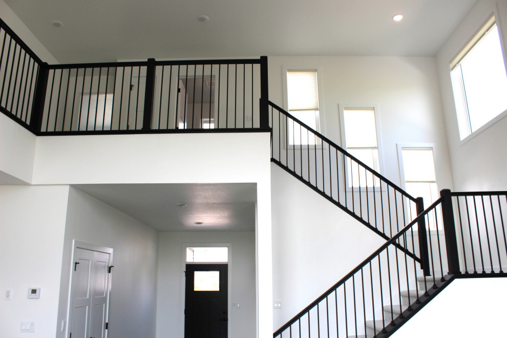 Staircase - mid-sized staircase idea