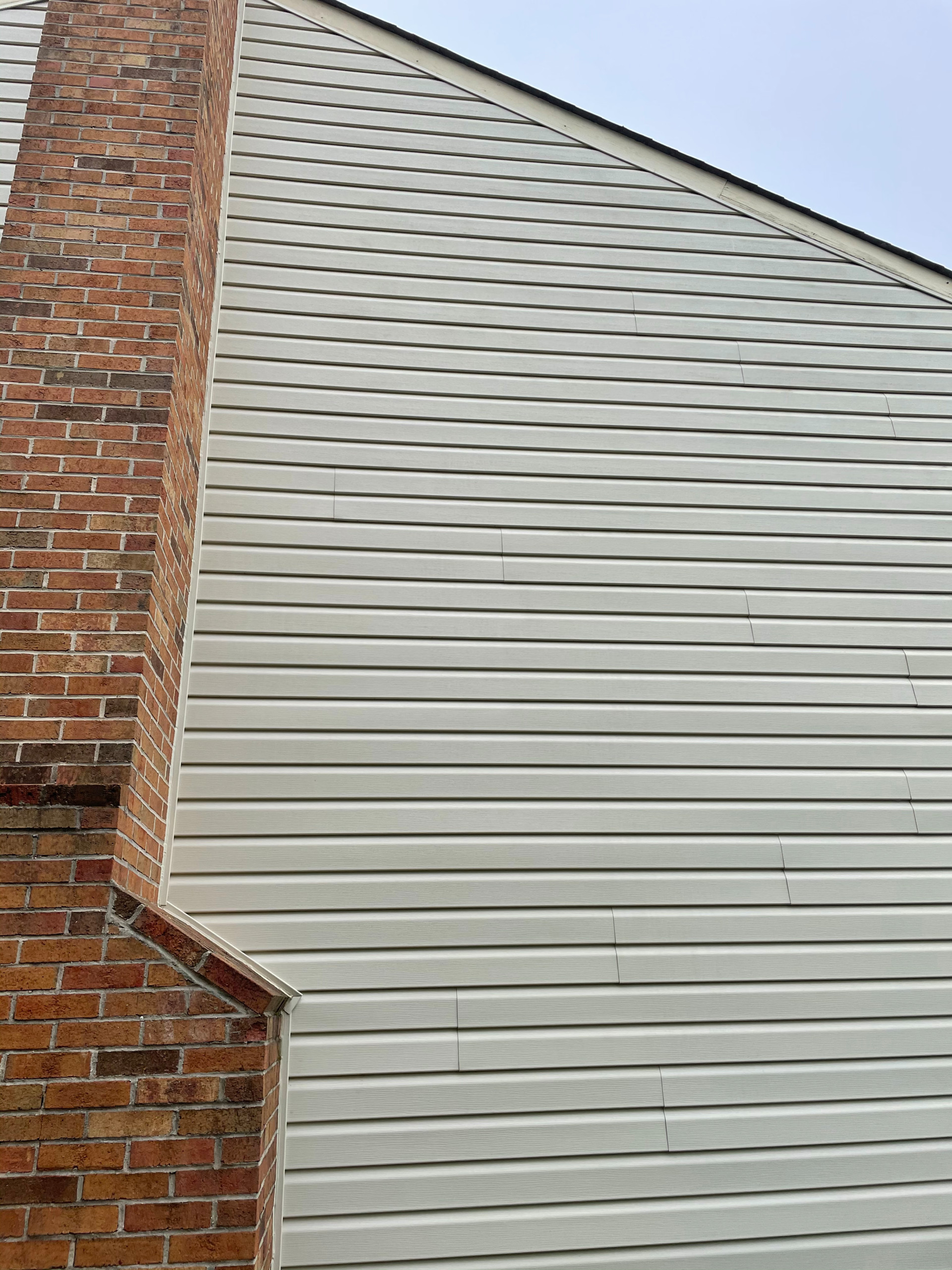 Trim repairs & siding power wash