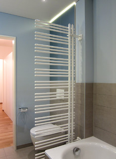 Handtuchheizkorper Als Raumtrenner Contemporary Bathroom Cologne By Hansen Innenarchitektur