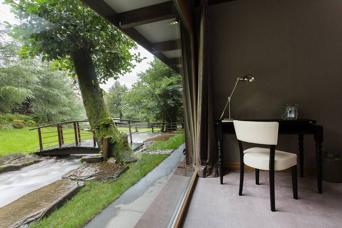 Дом у горного ручья в Красной Поляне, 140 м2  г. Сочи