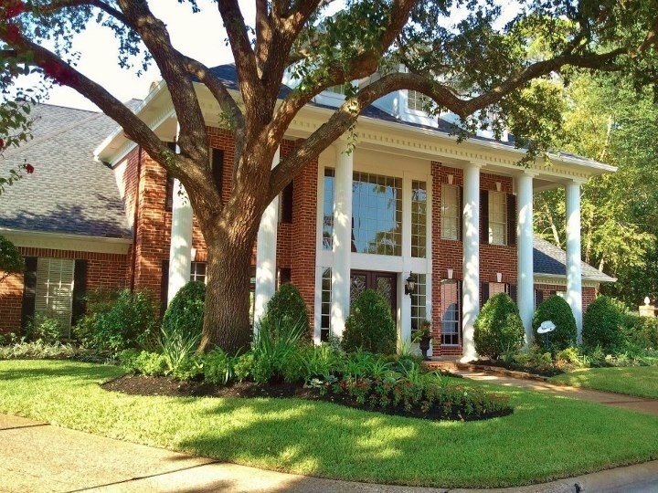 This is an example of a traditional exterior in Houston.