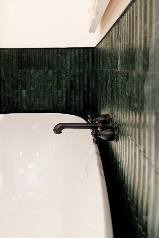 Example of a transitional bathroom design in Austin