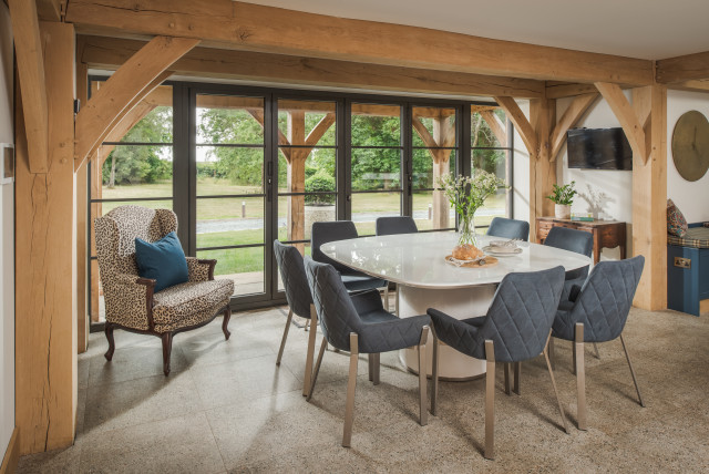Breakfast table farmhouse-dining-room