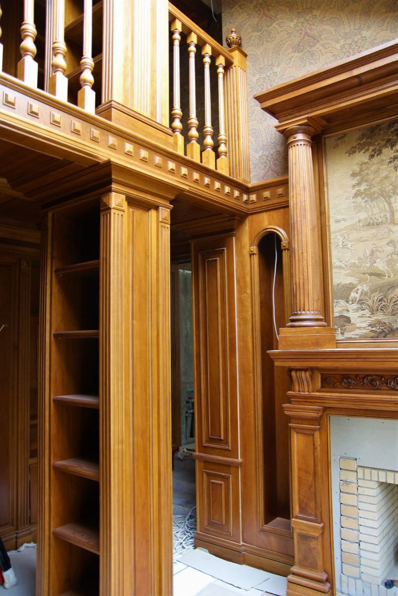 Отделка стен дома деревом