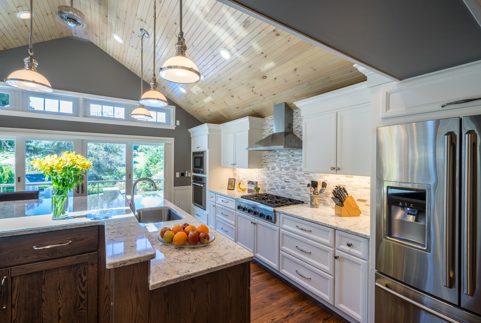 Transitional kitchen photo in Boston