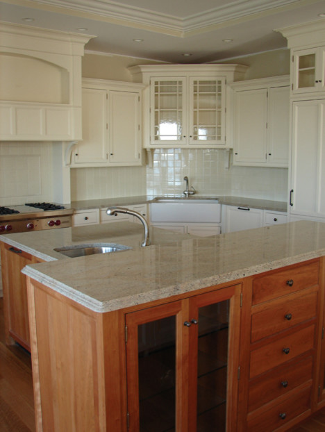 Example of a transitional kitchen design in Boston