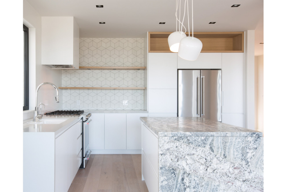 Inspiration for a contemporary kitchen remodel in San Francisco