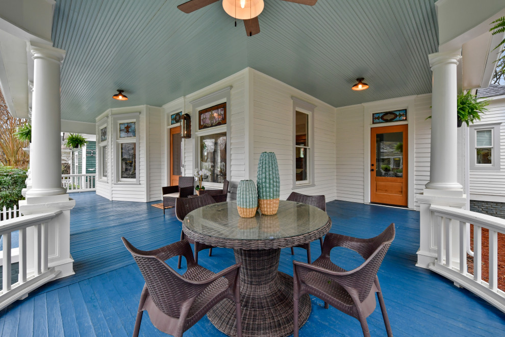 This is an example of a transitional verandah in Atlanta.