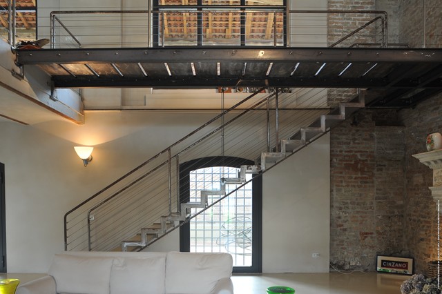 Cascina Corrada - scala mediterranean-staircase