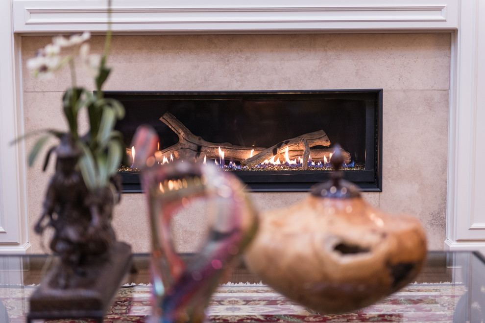 Example of a transitional home design design in Wilmington
