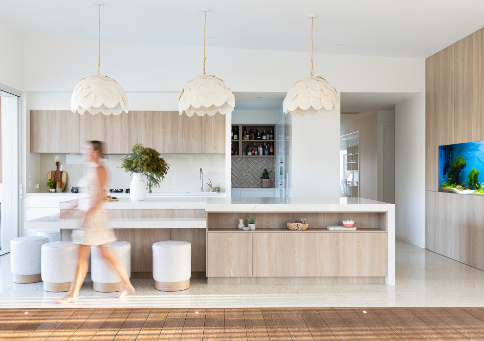 Inspiration for a beach style kitchen in Sunshine Coast.