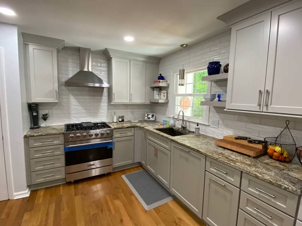 Kitchen - kitchen idea in Other