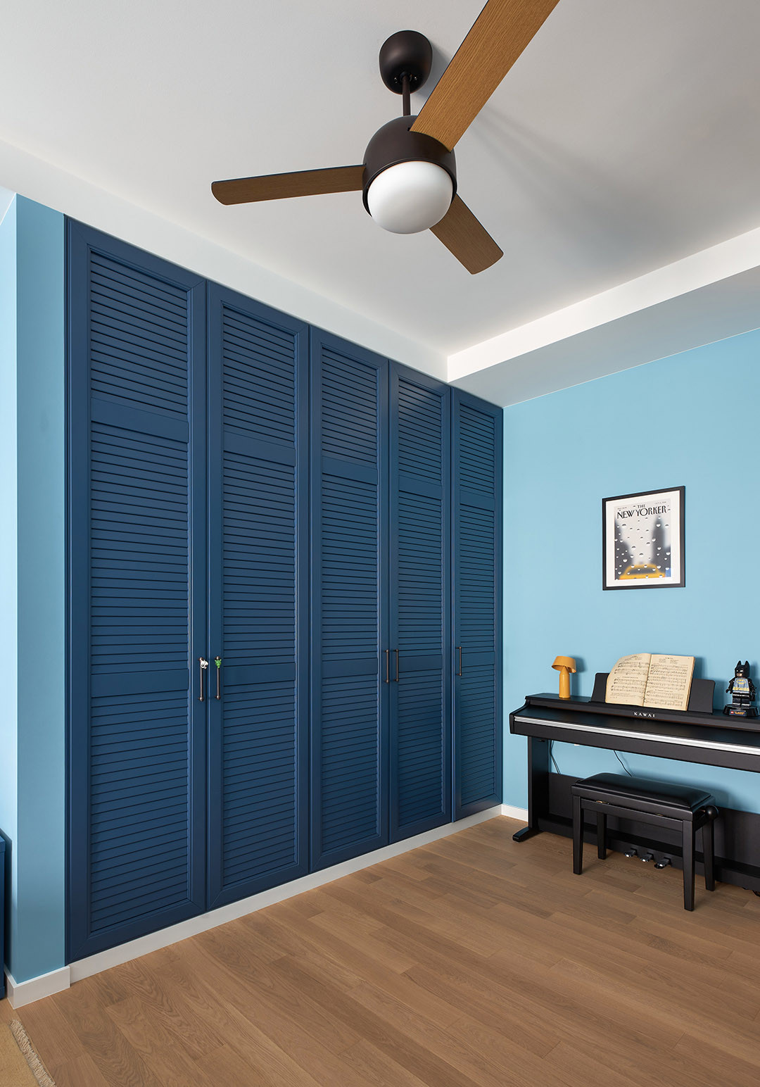 Интерьер детской в морском стиле со шкафом от DOMANI-мебель