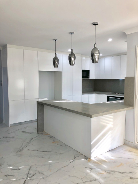 General projects contemporary-kitchen