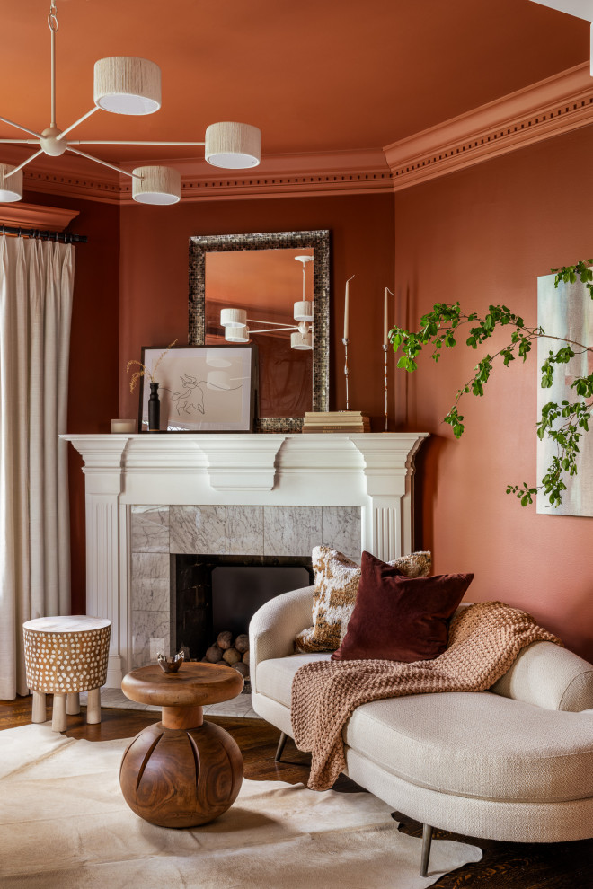 Example of a transitional living room design in Orange County