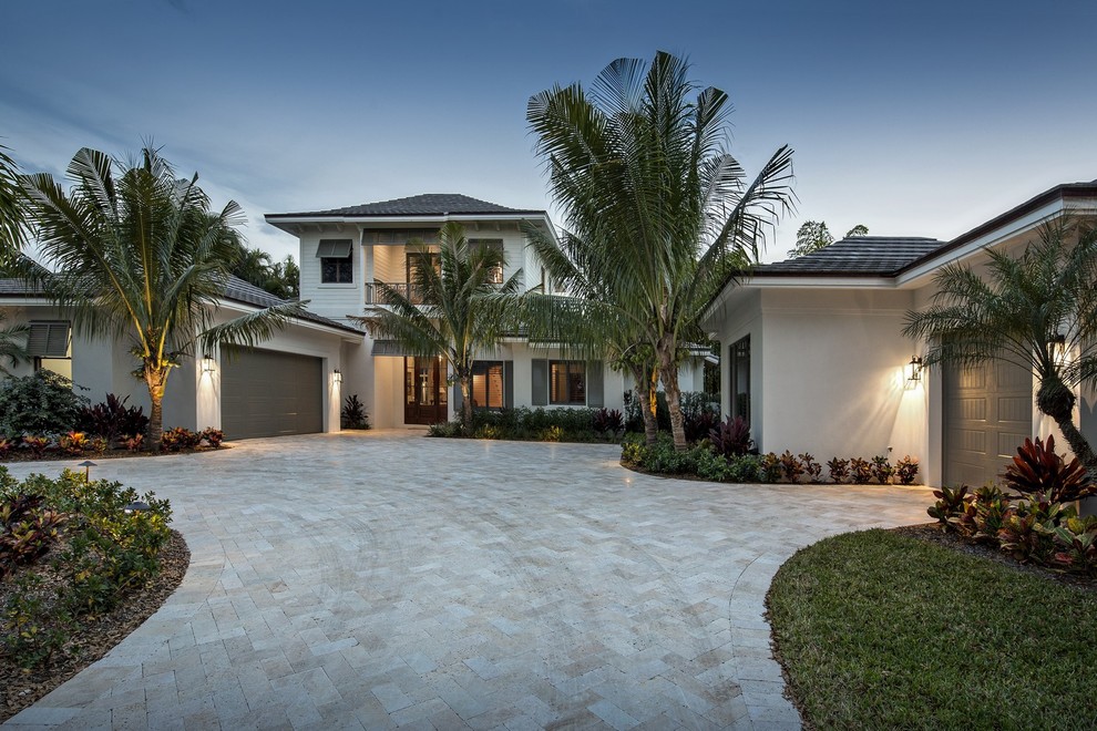 This is an example of a tropical exterior in Miami.