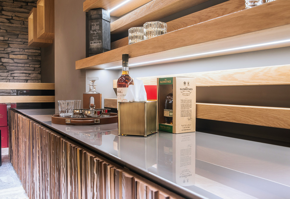 Деталь винной комнаты