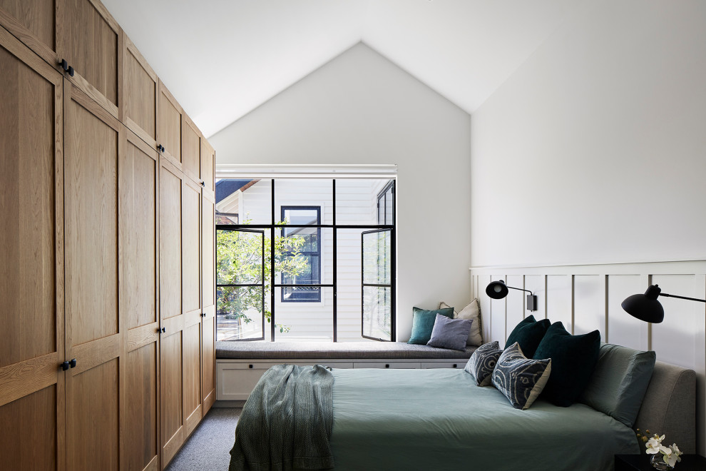 Inspiration for a transitional bedroom in Melbourne.