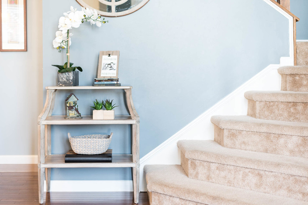 Home design - transitional home design idea