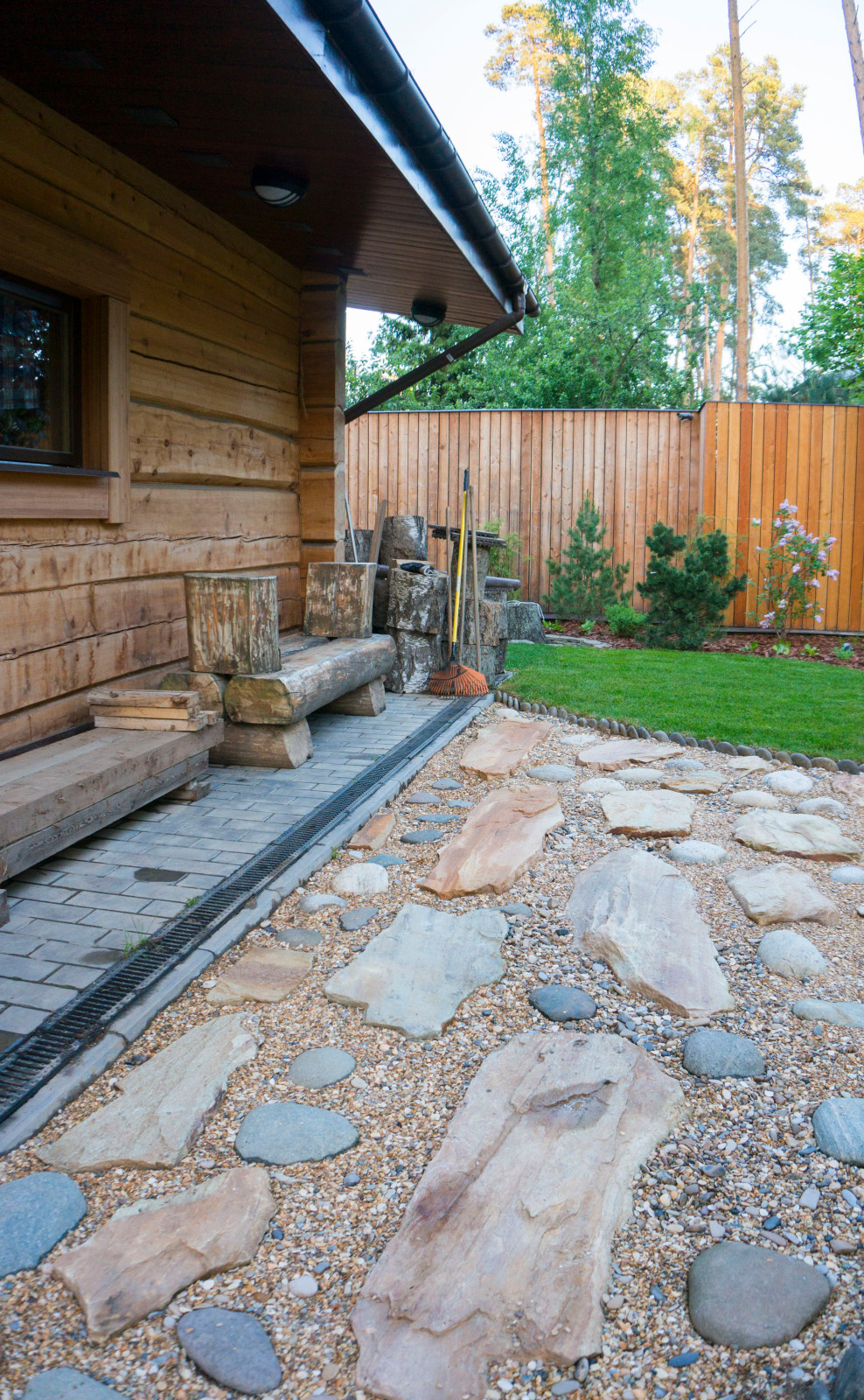 Дерево и Камень