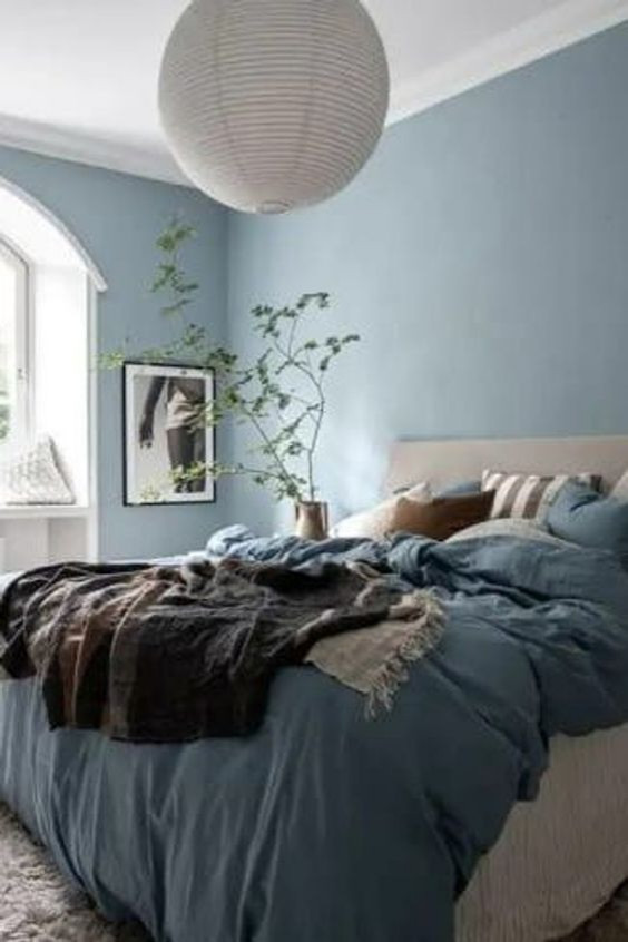 dormitorio azul intenso