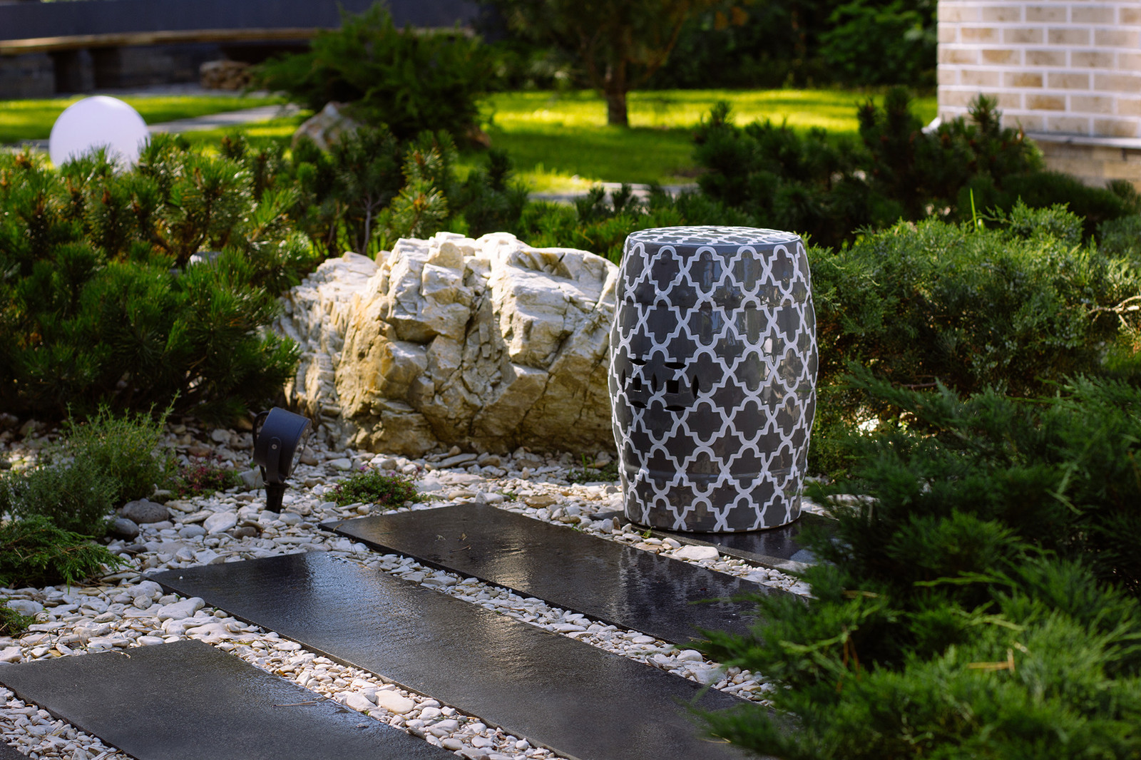 Сад в ''Охтинском парке''.