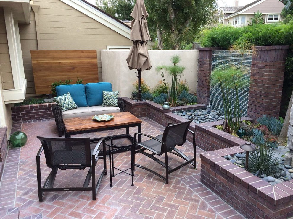 Transitional patio in Orange County.