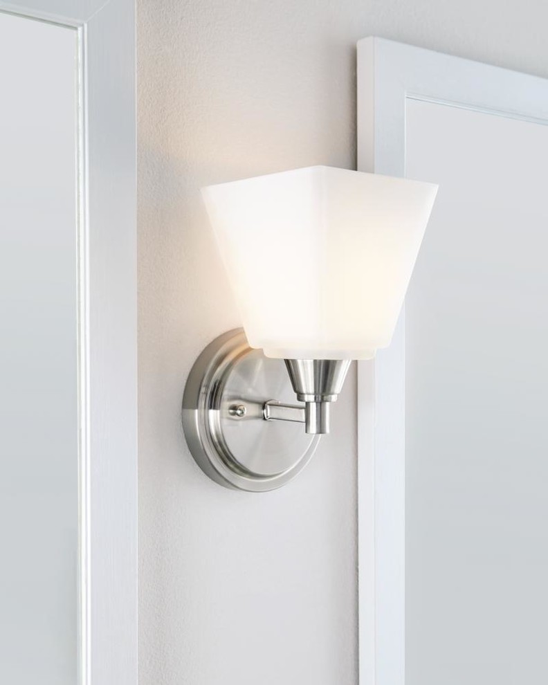 Inspiration for a transitional hallway remodel in New York
