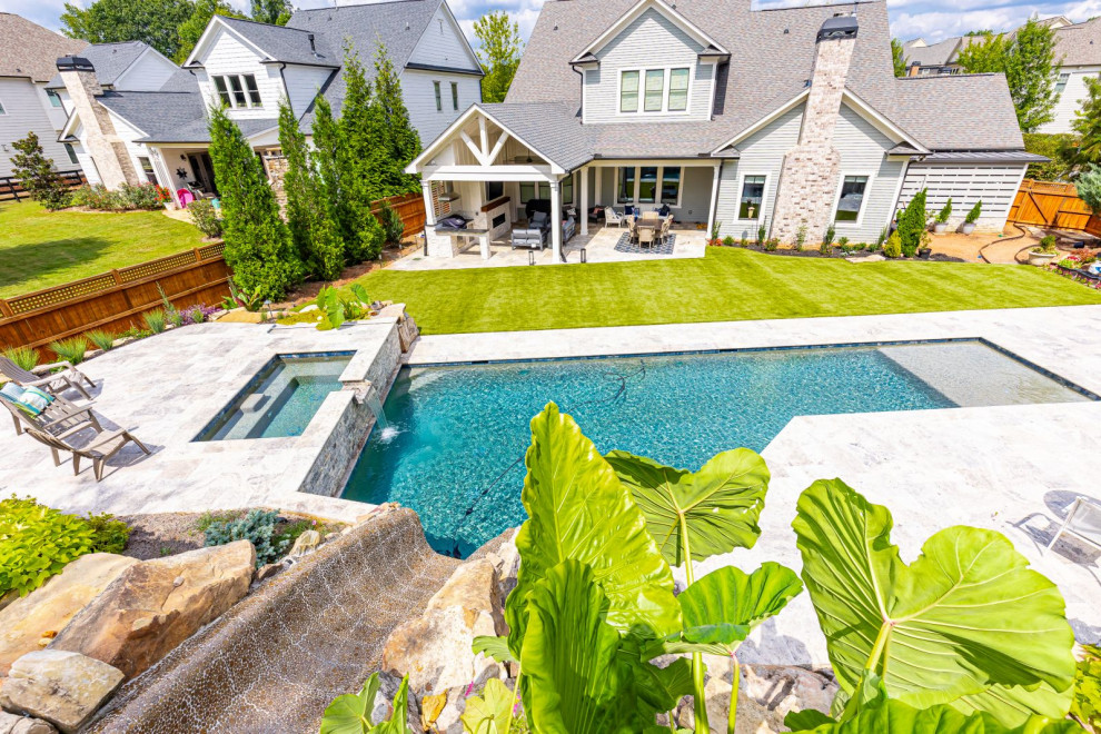 Modern Backyard Oasis