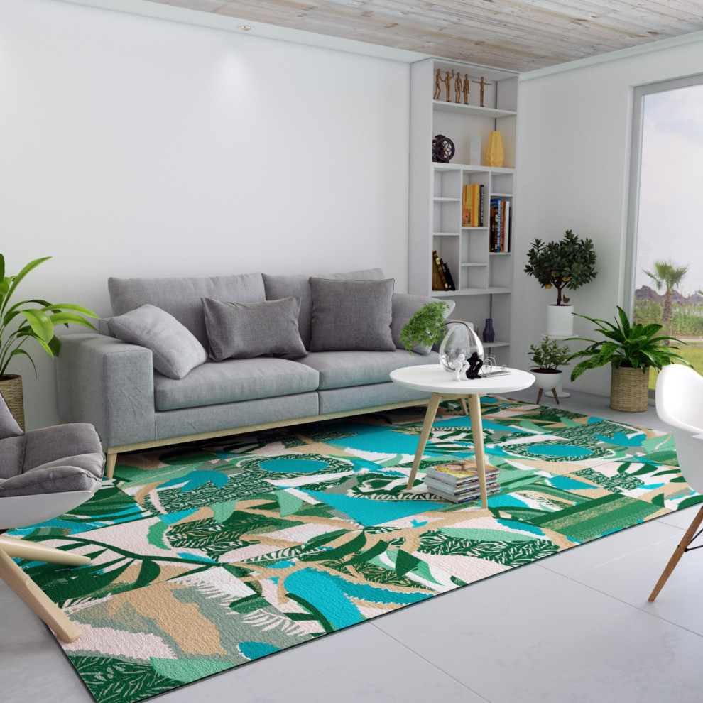 На фото: изолированная гостиная комната среднего размера в стиле ретро с ковровым покрытием