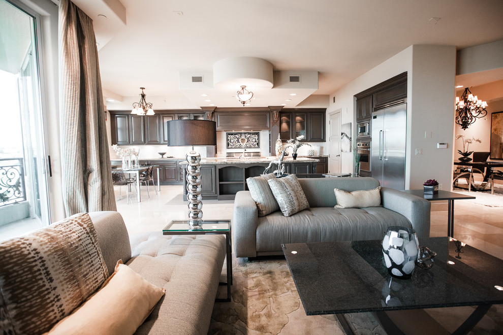 Photo of a transitional living room in Las Vegas.