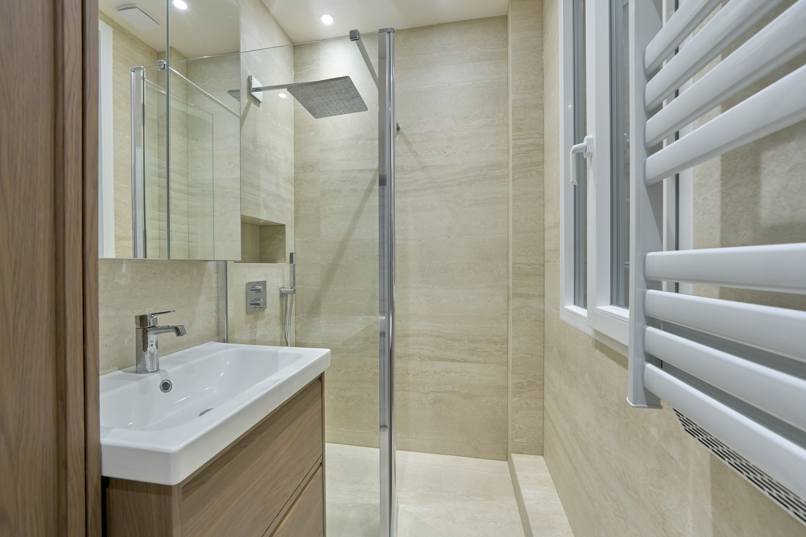 Rénovation et mise en valeur d'un appartement parisien à la Gare de Lyon
