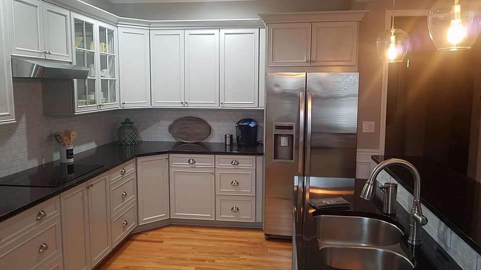 Inspiration for a transitional kitchen remodel in Charlotte