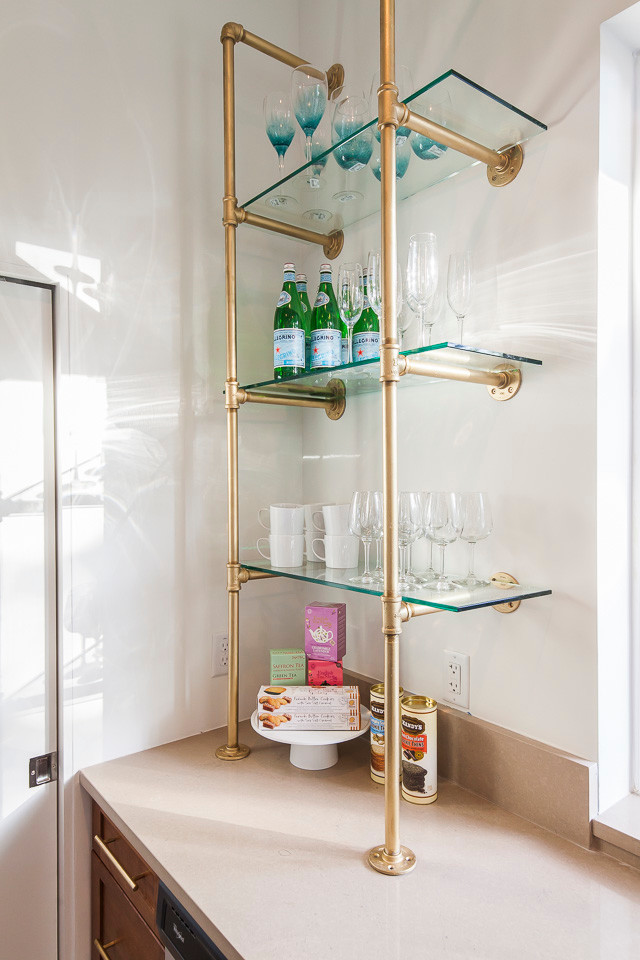 Home design - transitional home design idea in Austin
