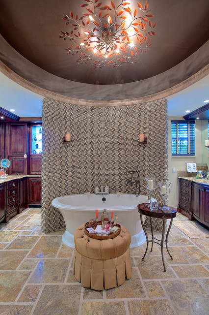 Luxury Master Suite klassisch-badezimmer
