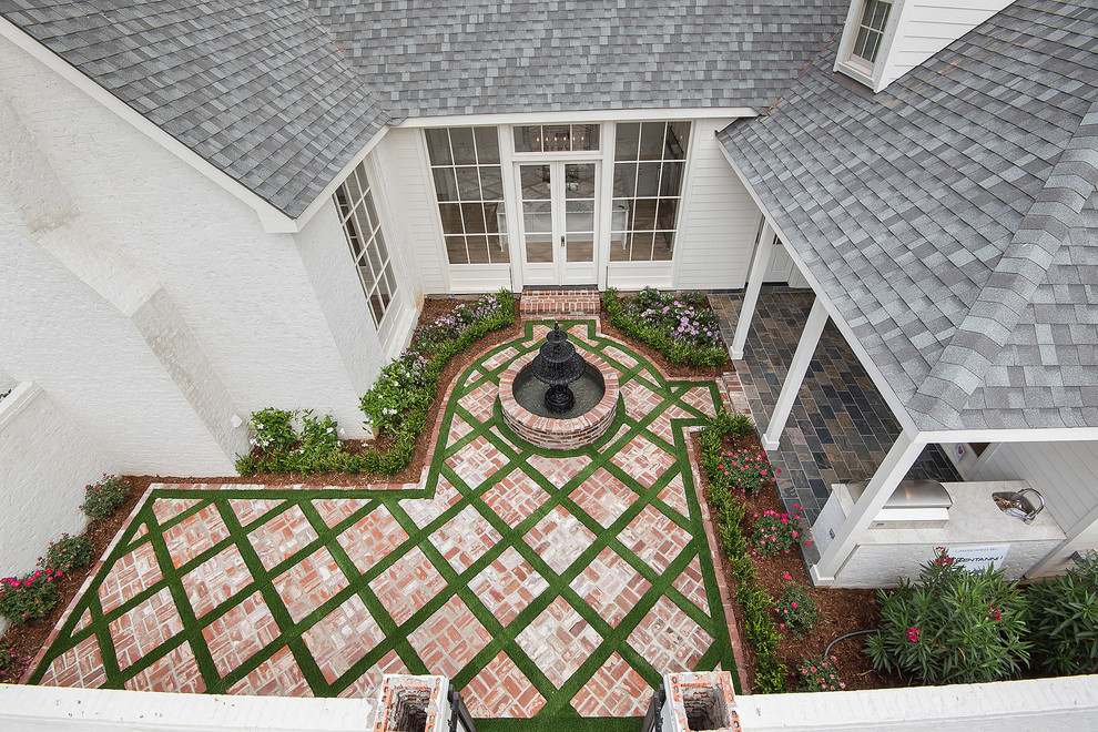 Photo of a transitional exterior in New Orleans.